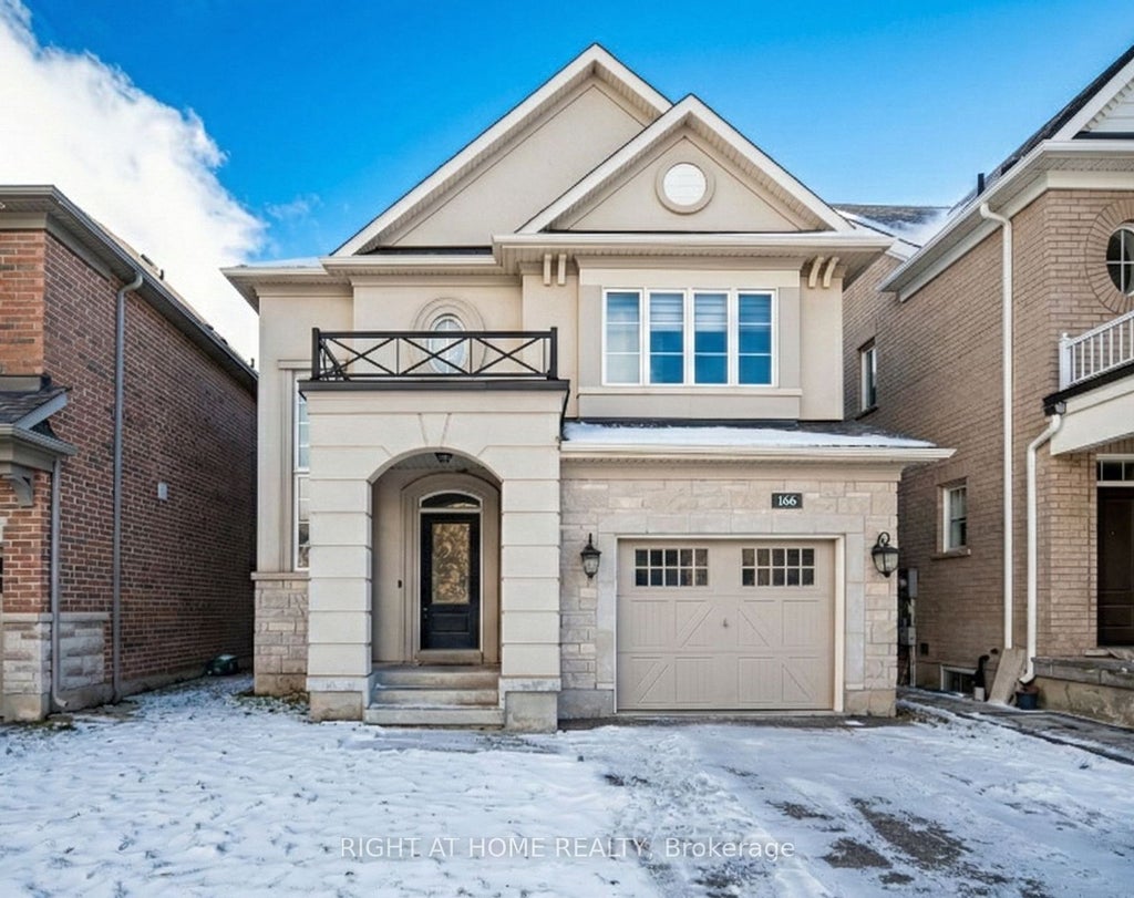 166 Fowley Drive, Oakville