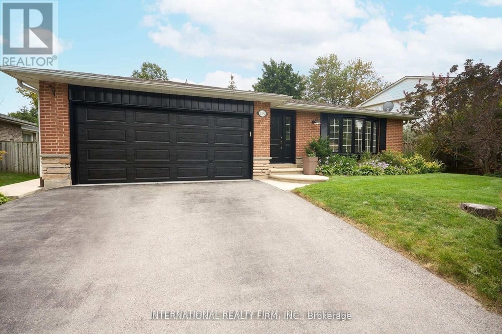2292 Devon Road, Oakville