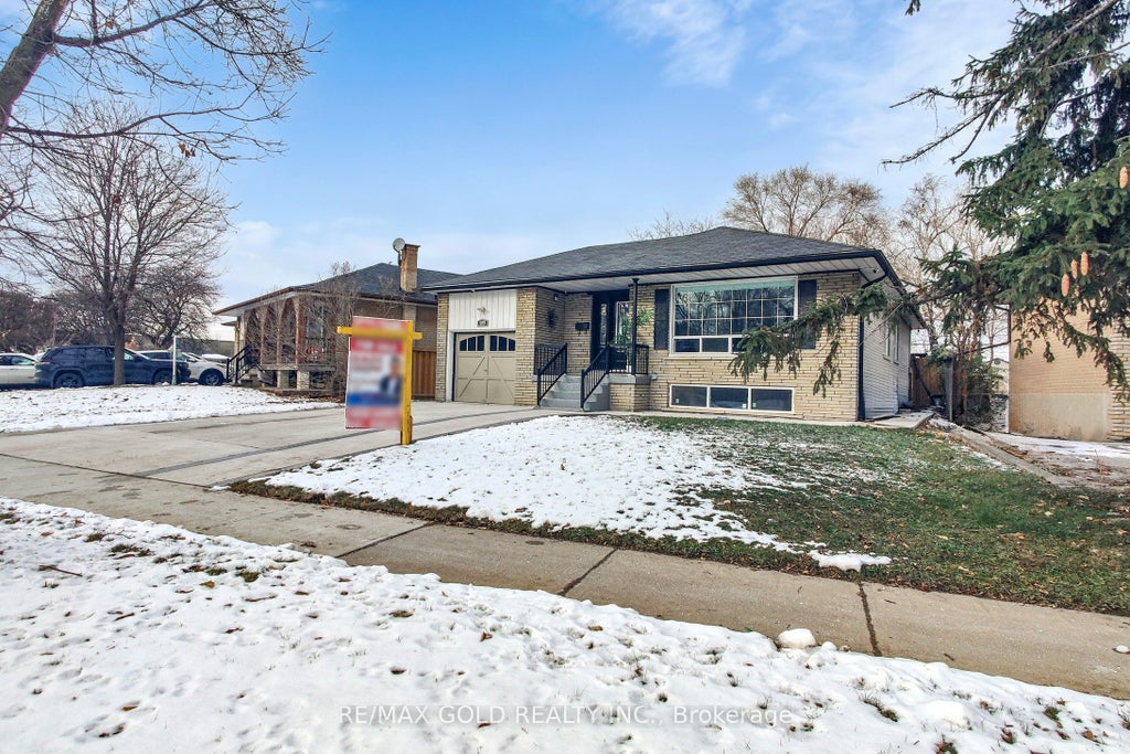 189 Kingsview Boulevard, Toronto W09