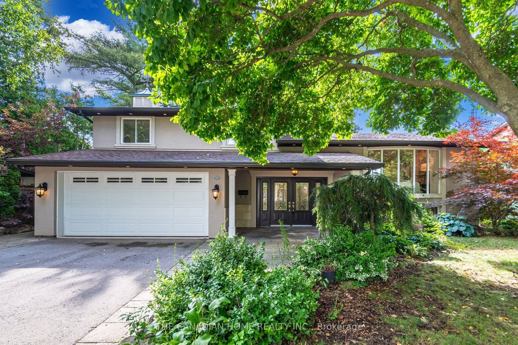 207 Penn Drive, Burlington