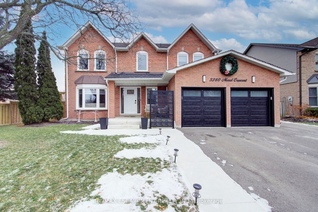 3280 Mead Crescent, Burlington