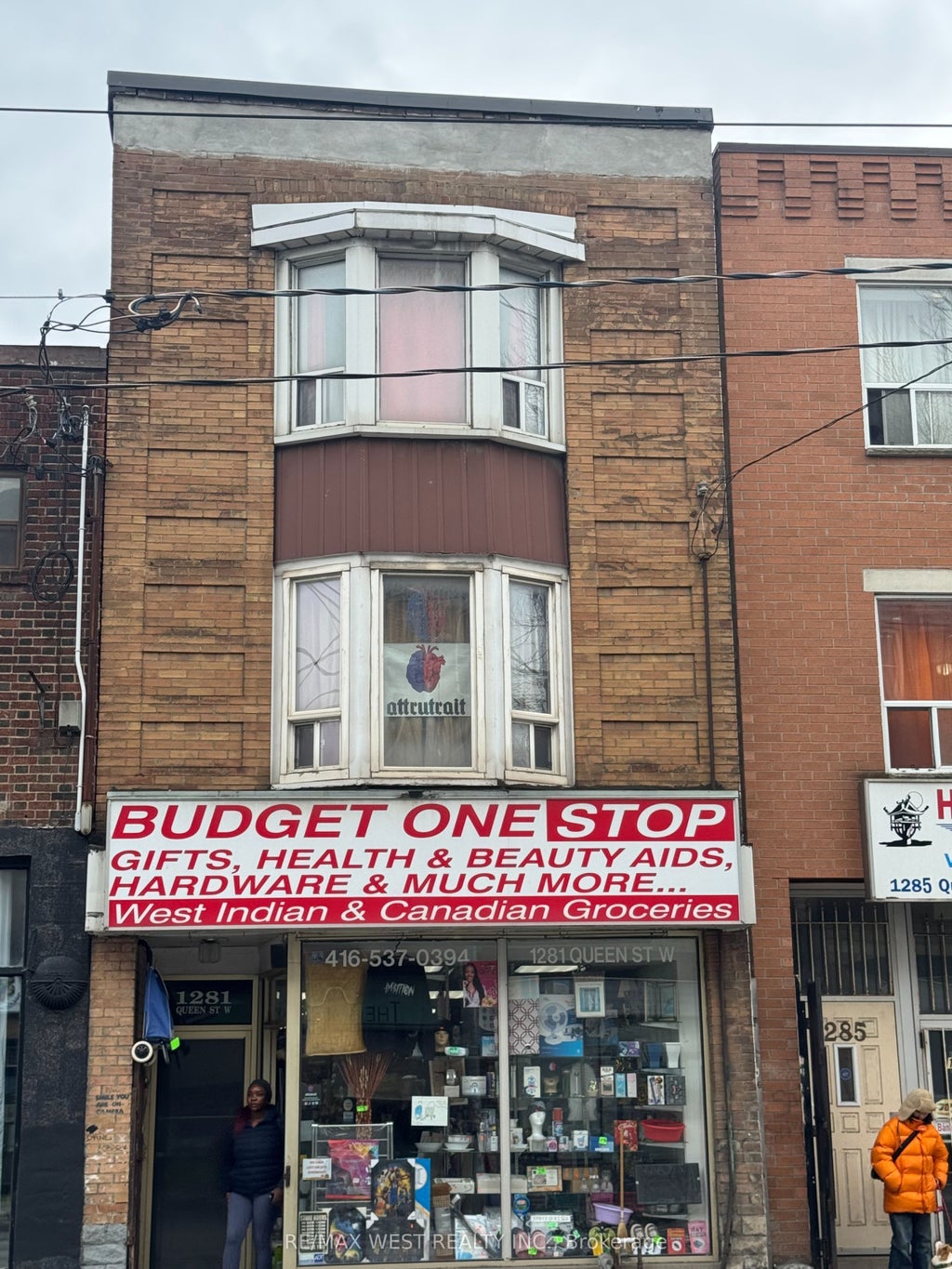 1281 Queen St W Street, Toronto W01