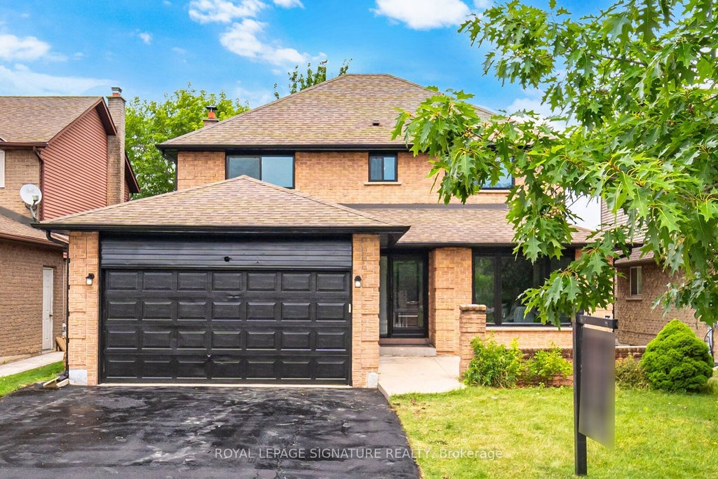 2392 Arnold Crescent, Burlington