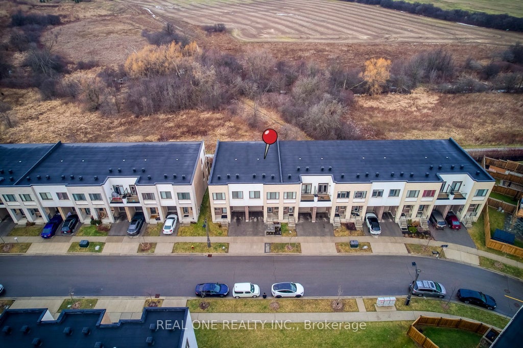 225 Fowley Drive, Oakville