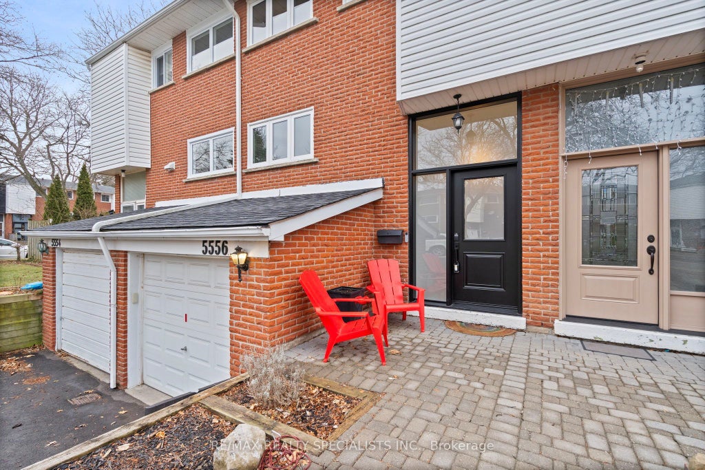 5556 Schueller Crescent, Burlington