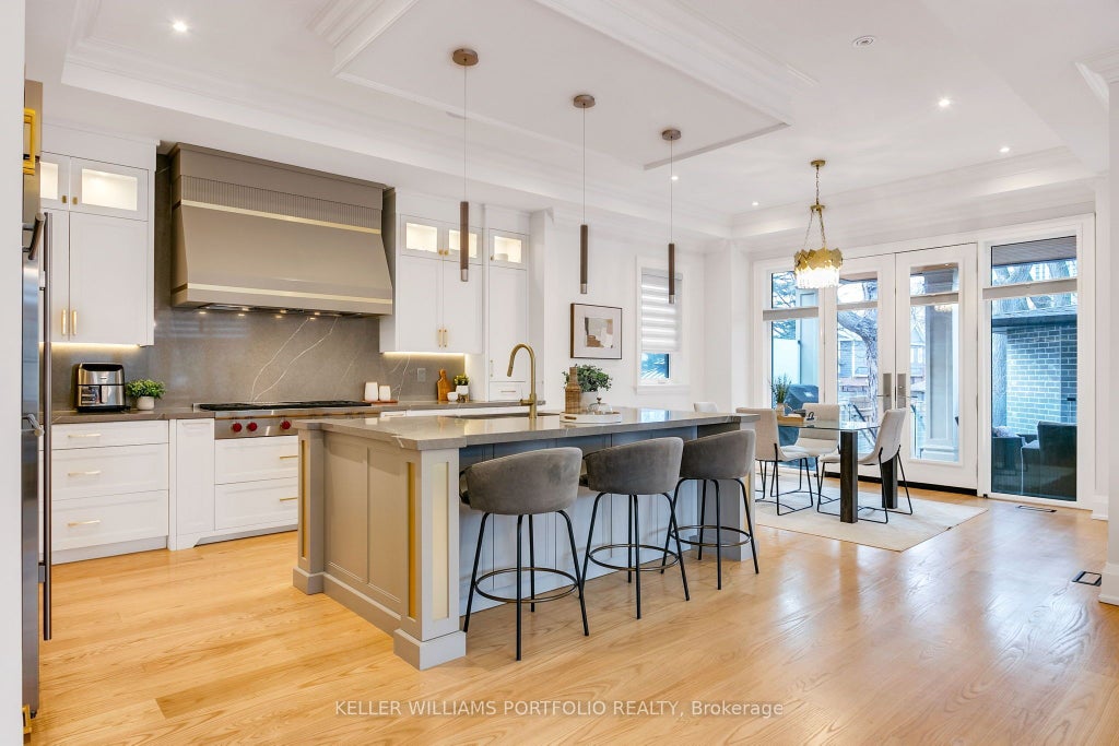 1 Oregon Trail, Toronto W08