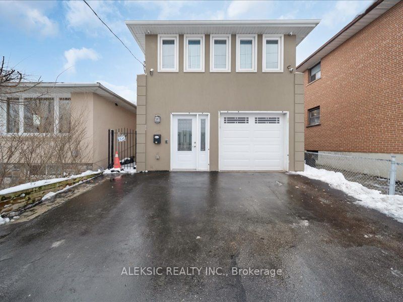 132 Browns Line, Toronto W06