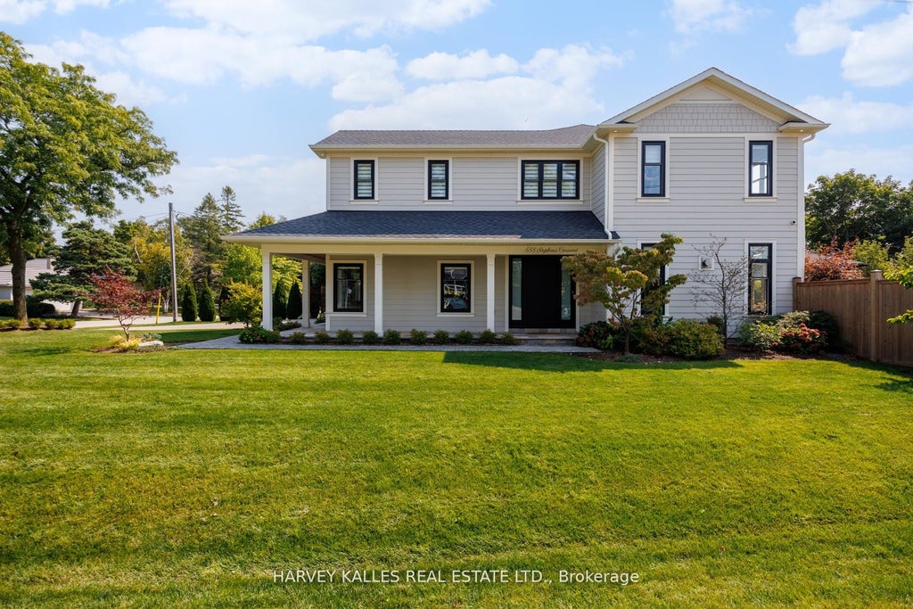 588 Stephens Crescent, Oakville