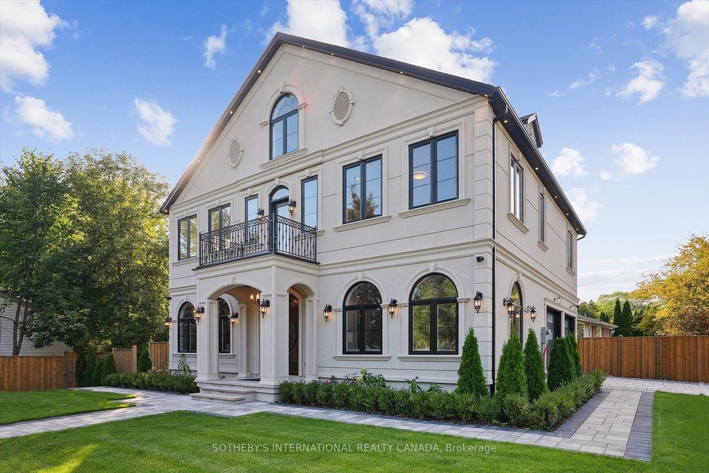 452 Rothesay Place, Burlington