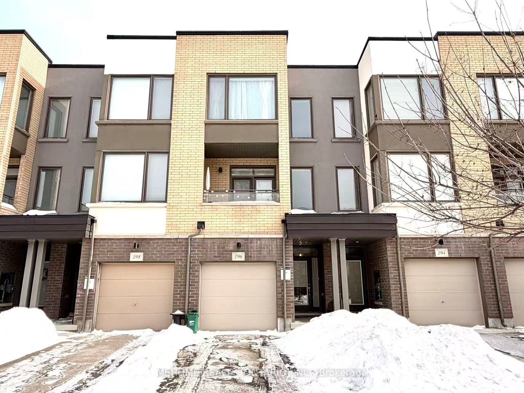 196 Huguenot Road, Oakville