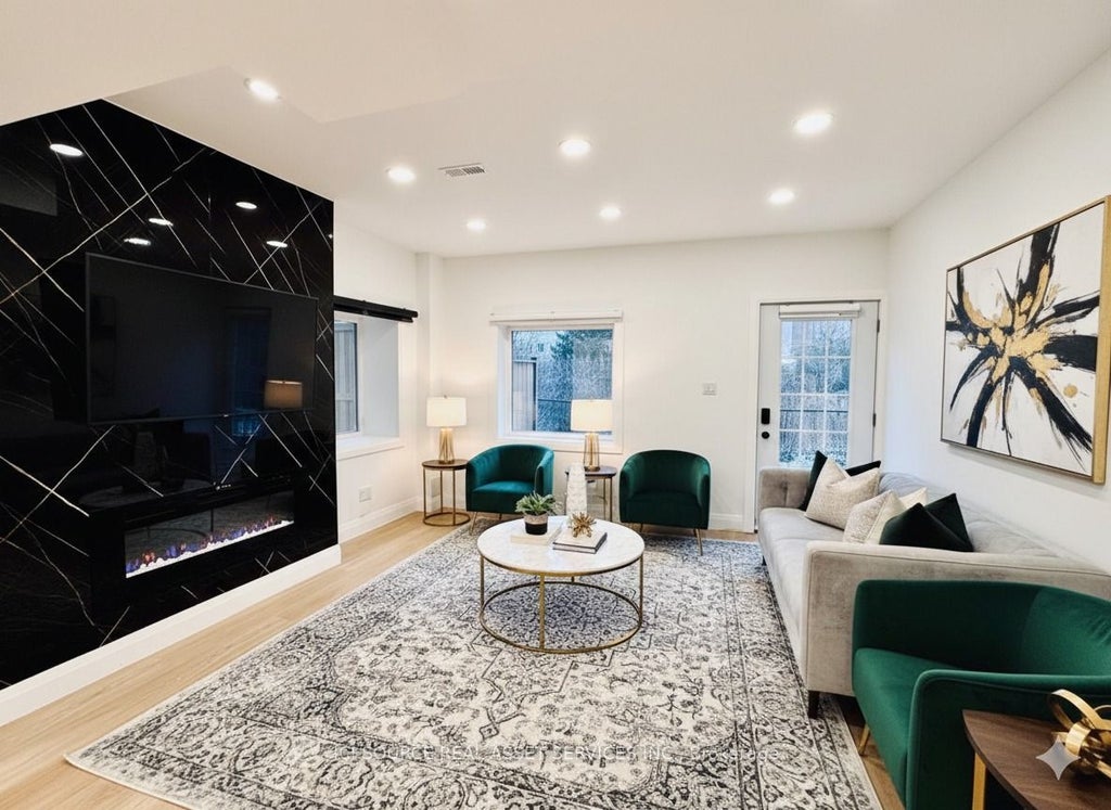 3186 Hines Drive 2, Oakville