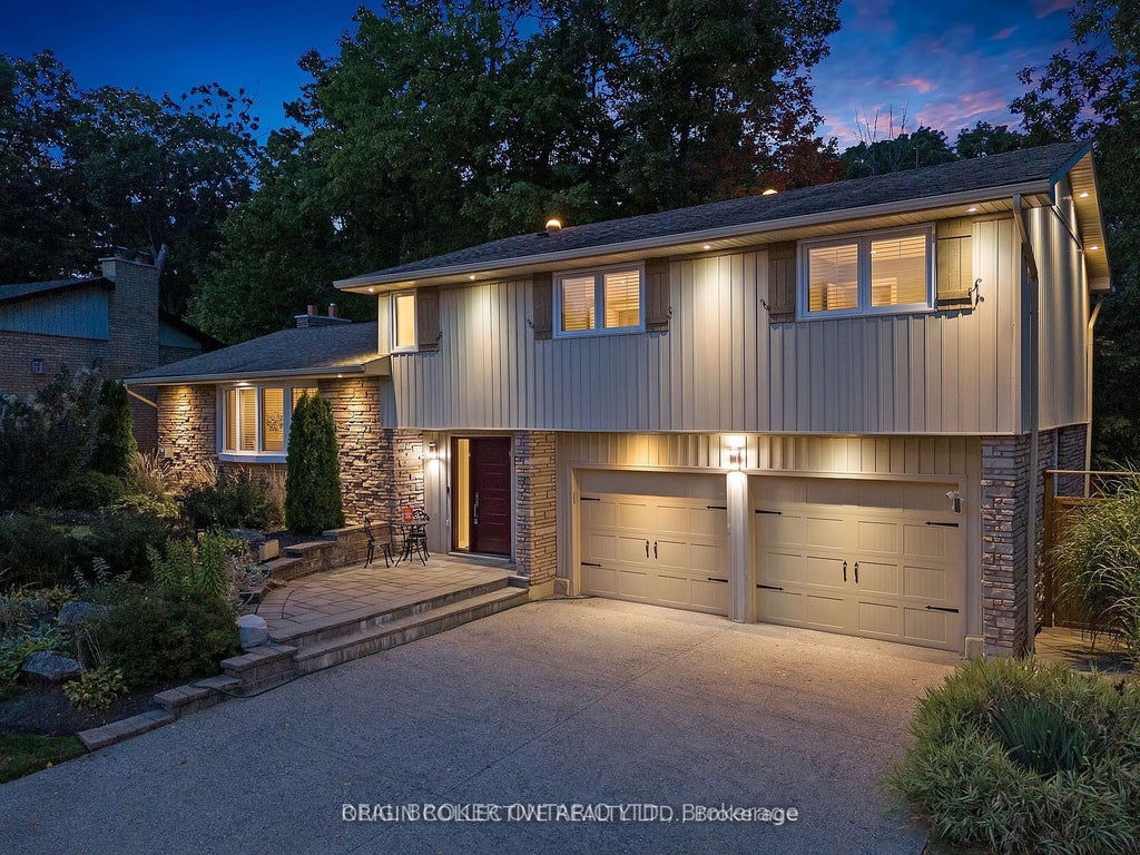 1863 Heather Hills Drive, Burlington