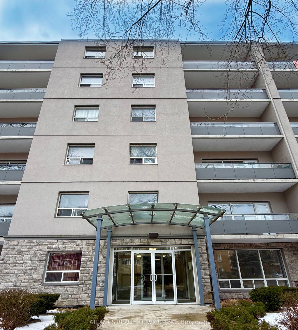 50 East Street 401, Oakville