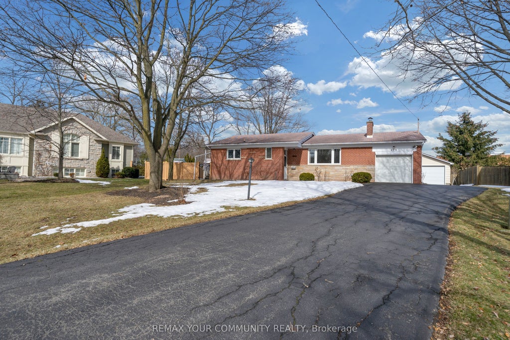 275 Tweedsdale Crescent, Oakville