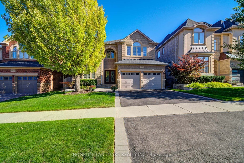1388 Pinery Crescent, Oakville