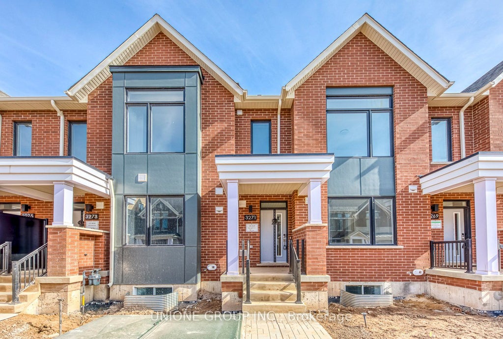 3271 Crystal Drive, Oakville