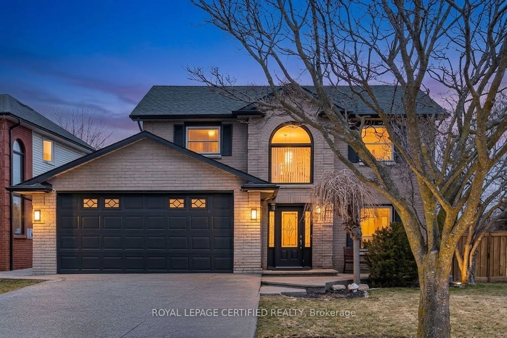 2197 Oakridge Crescent, Burlington