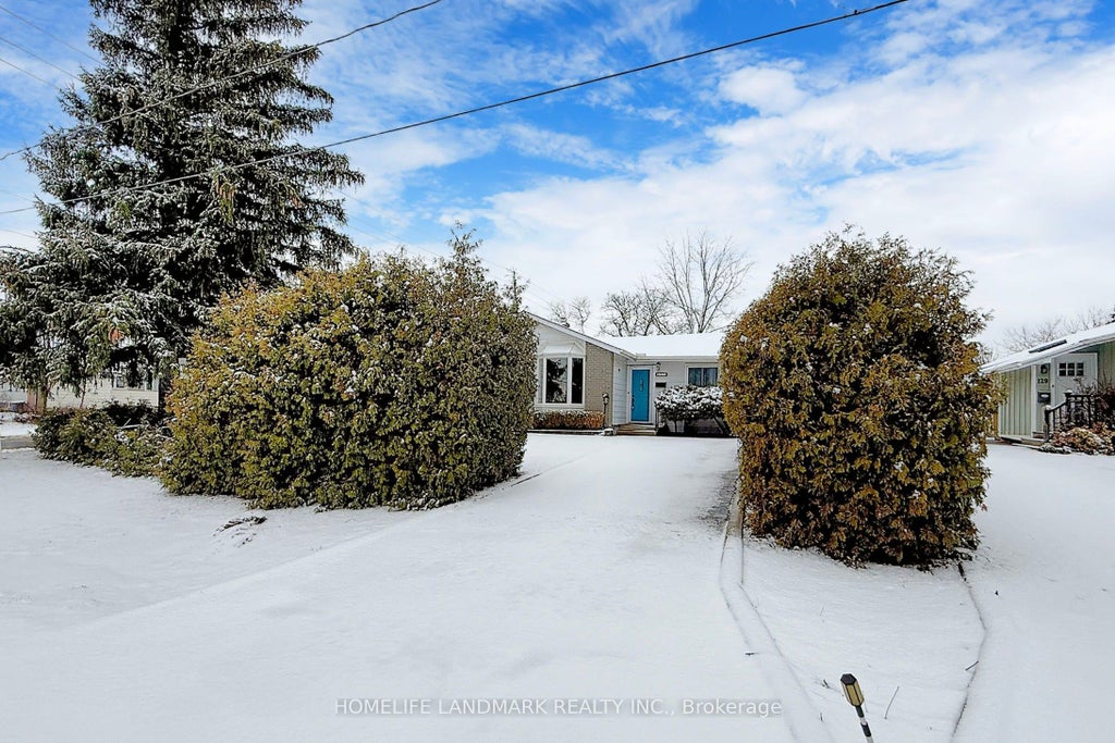 135 Ringwood Road, Oakville