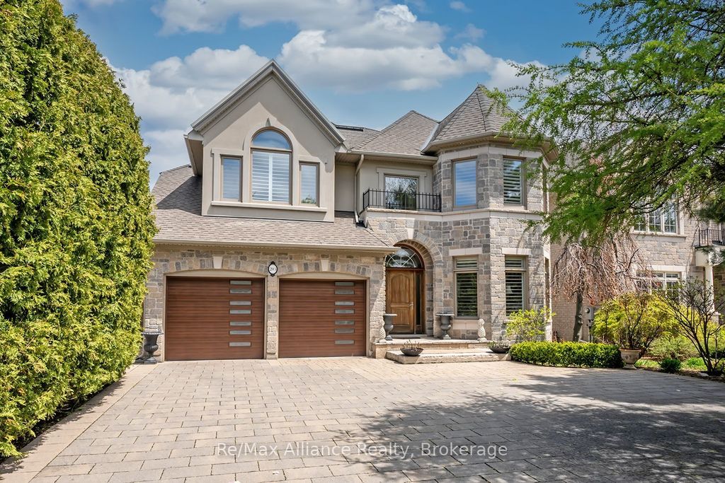 203 Burloak Drive, Oakville