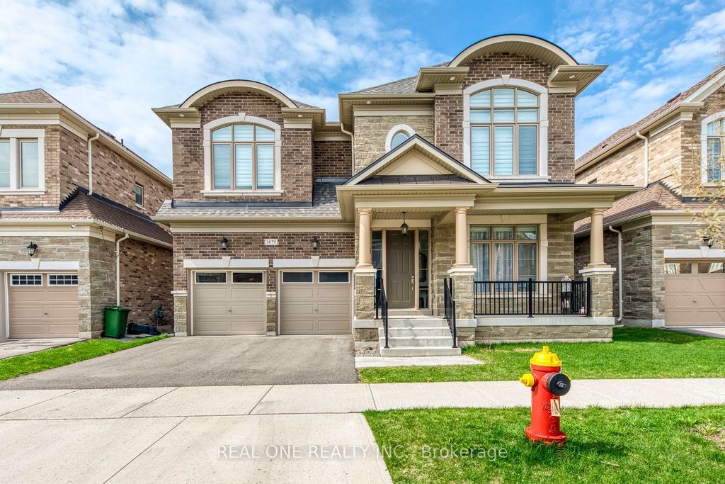 1079 John Laird Circle, Oakville