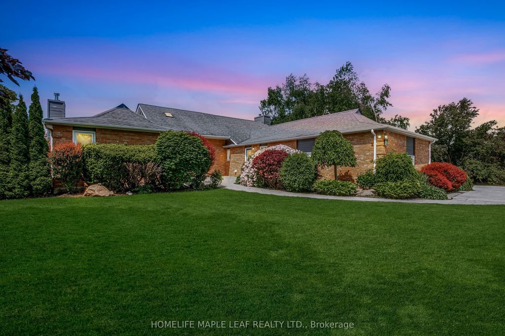 8 Coates Hill Court, Caledon