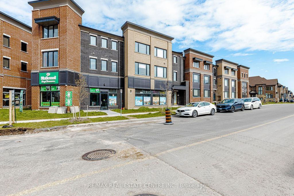 3 Marvin Avenue, Oakville