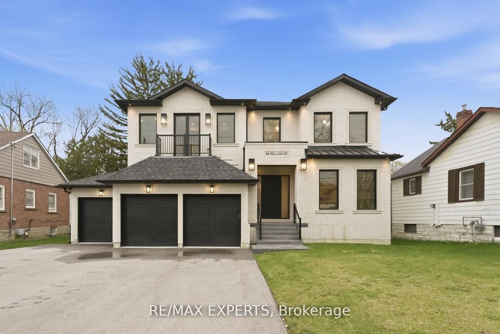 86 Willow Street, Caledon