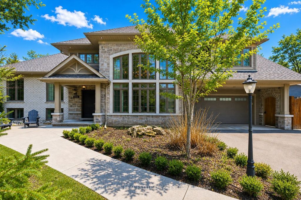 1601 Venetia Drive, Oakville
