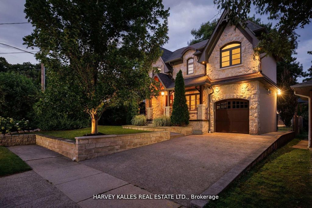 38 Westmount Park Road, Toronto W09