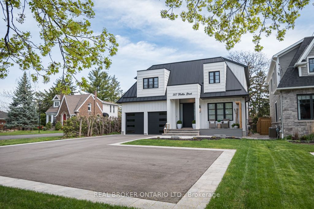 307 Martin Street, Milton