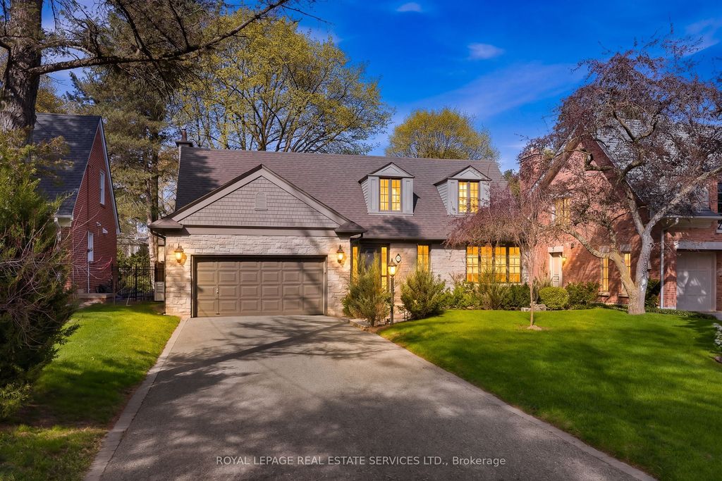 59 Edgevalley Drive, Toronto W08