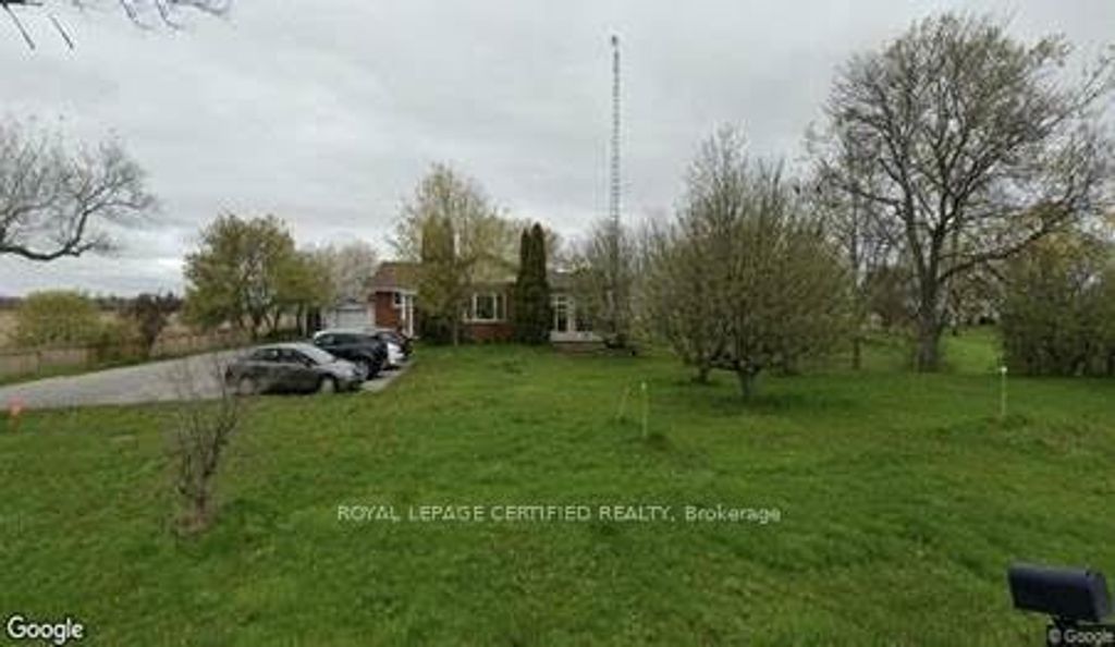 211 Burnhamthorpe Road W, Oakville