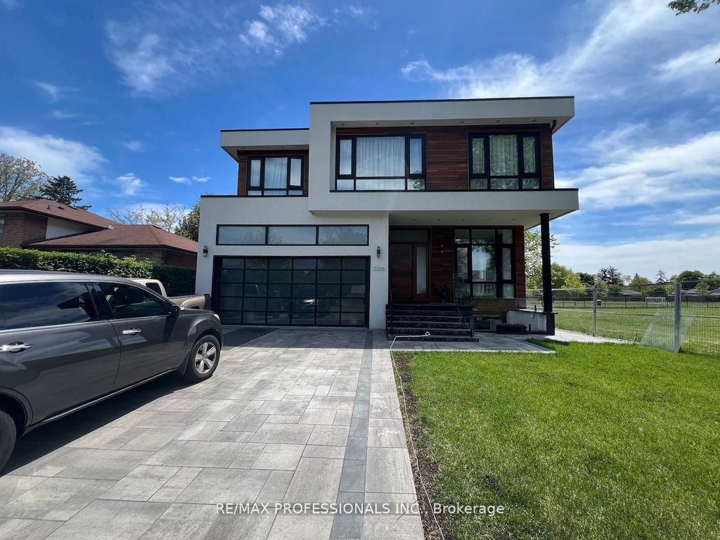2206 Utley Road, Mississauga
