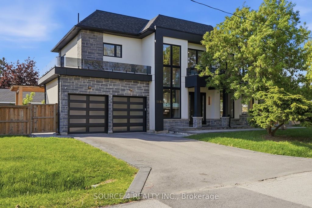 1404 Wren Avenue, Oakville