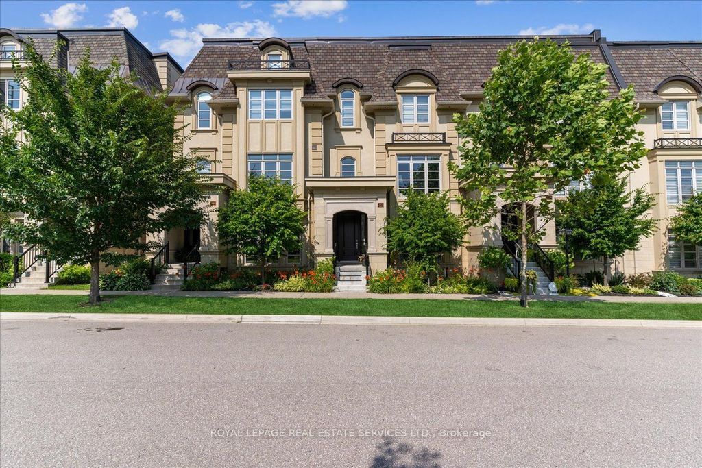 257 Hanover Street, Oakville