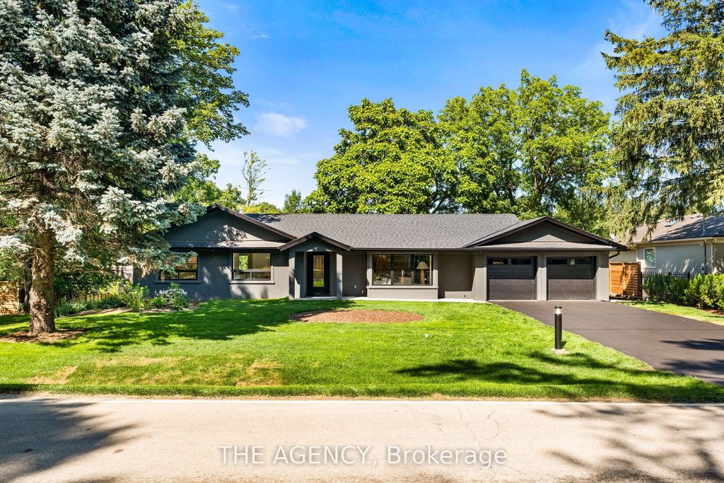 201 Trelawn Avenue, Oakville