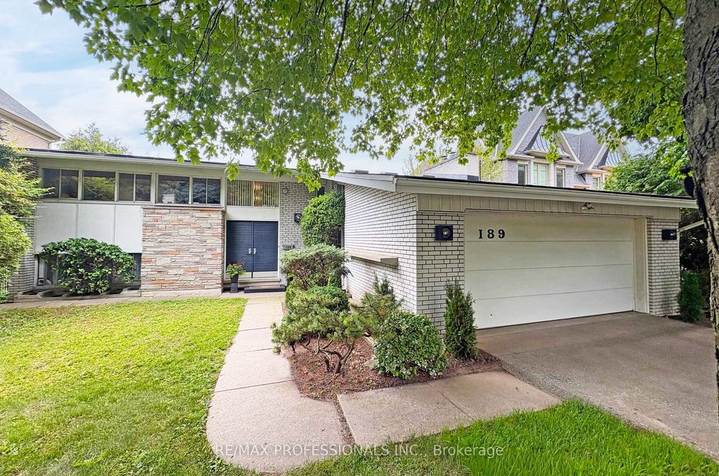 189 Edenbridge Drive, Toronto W08