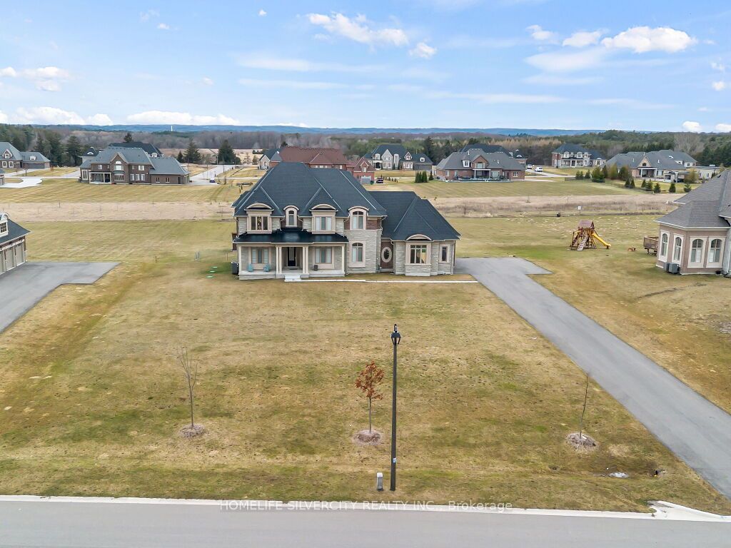 255 Amos Drive, Caledon