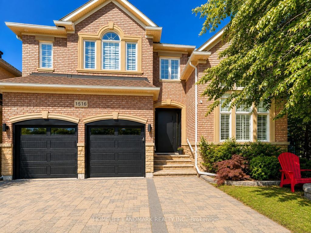 1516 Pinery Crescent, Oakville