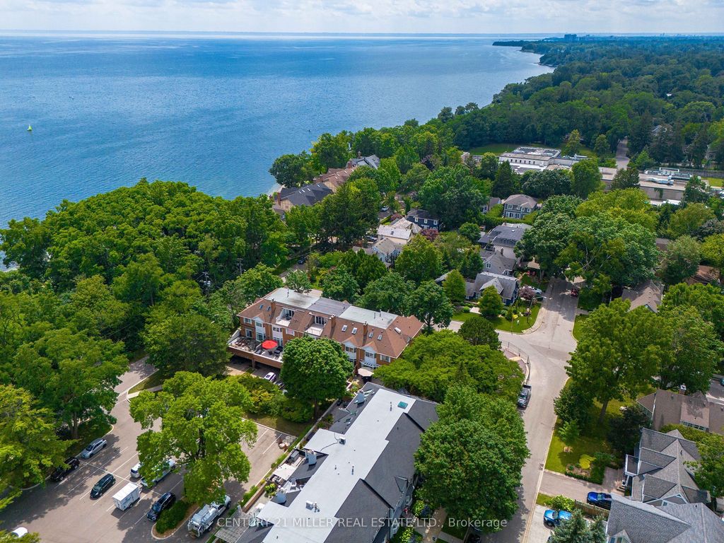 23 Chisholm Street, Oakville