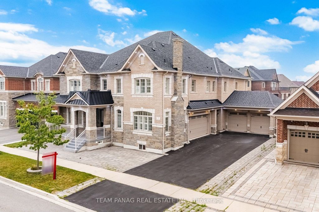 7 Balloon Crescent, Brampton