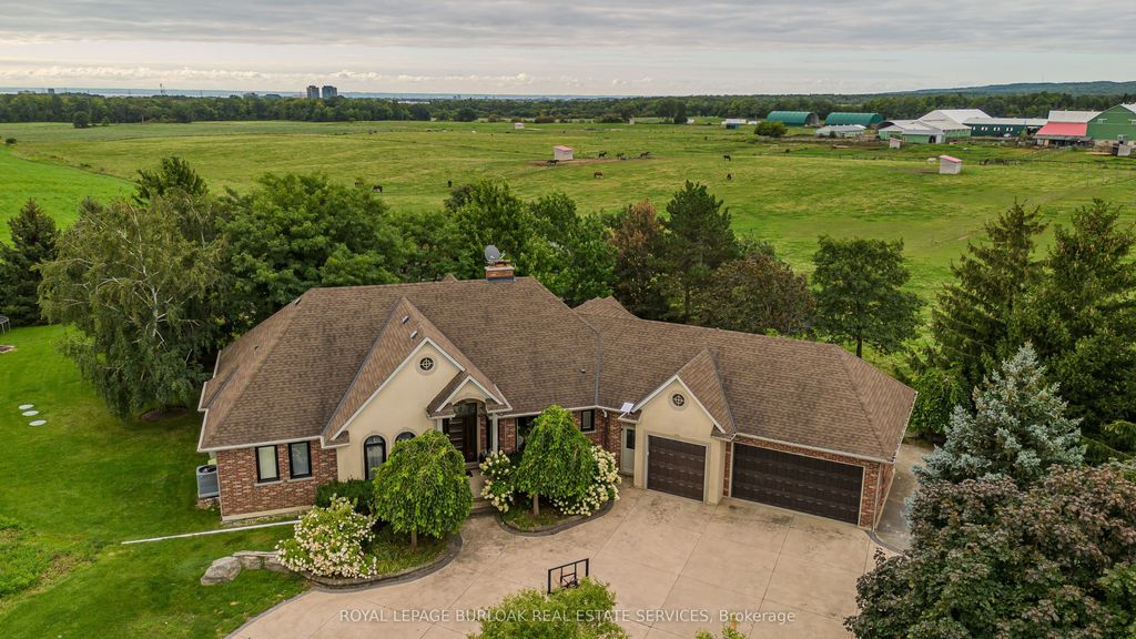 5200 2 Side Road, Milton