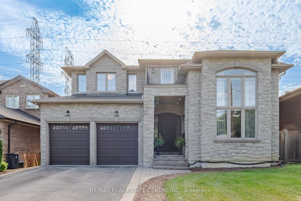 60 Jopling Avenue N, Toronto W08