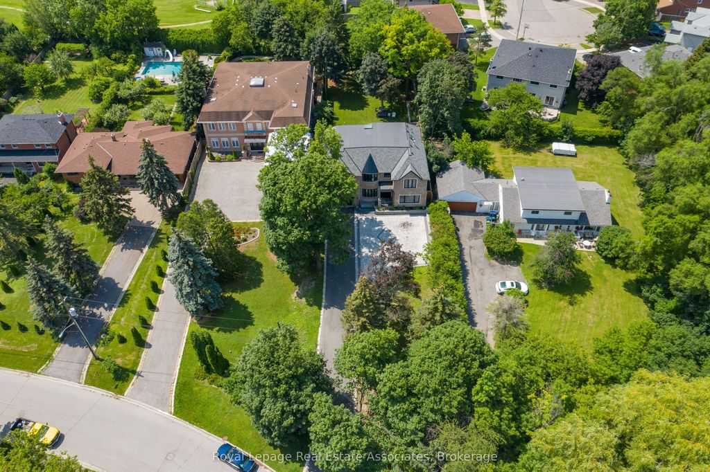 96 Elmcrest Road, Toronto W08