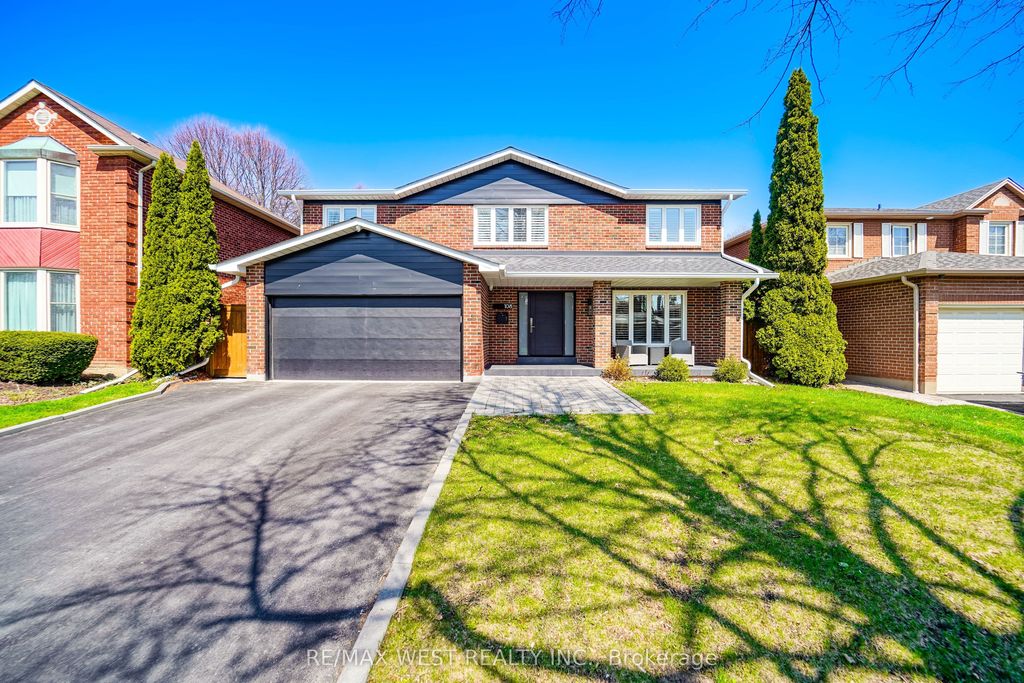 108 Poplar Heights Drive, Toronto W08