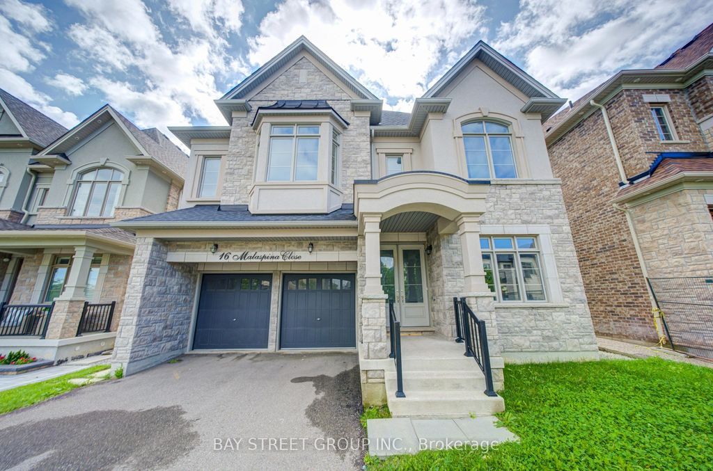 16 Malaspina Close, Brampton