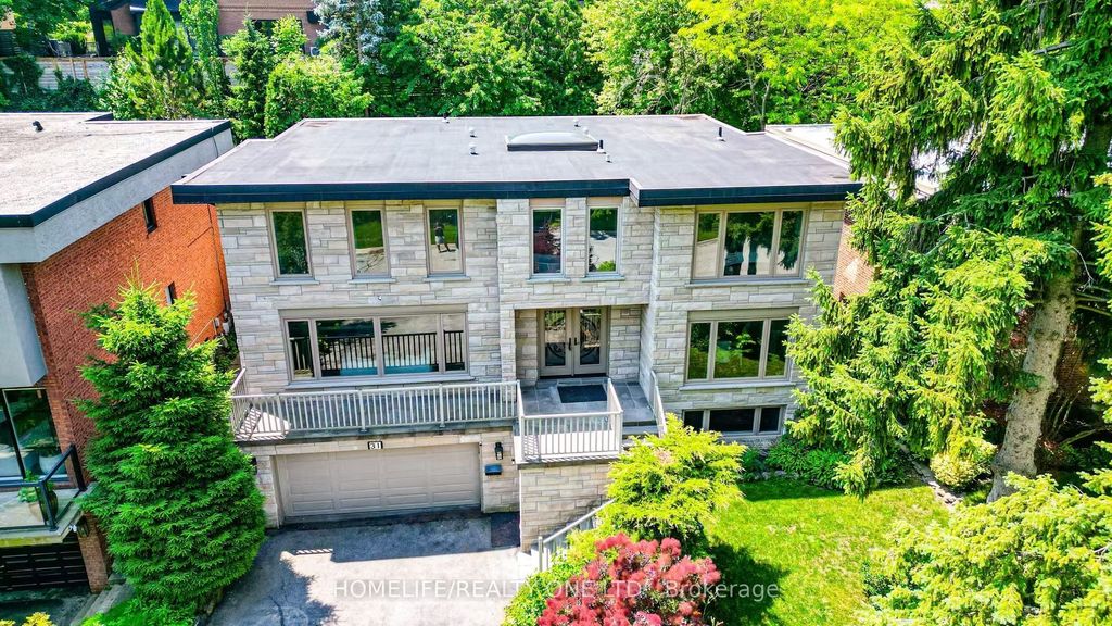 31 Bearwood Drive, Toronto W08