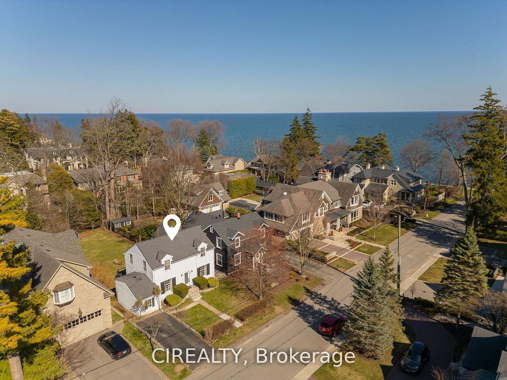 25 Howard Avenue, Oakville