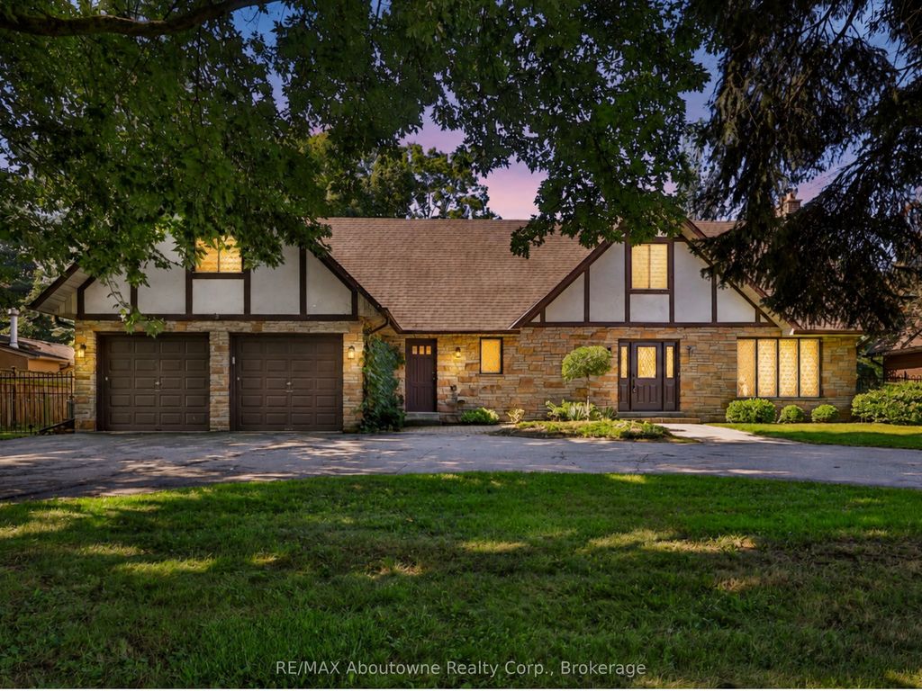 30 Birkbank Drive, Oakville