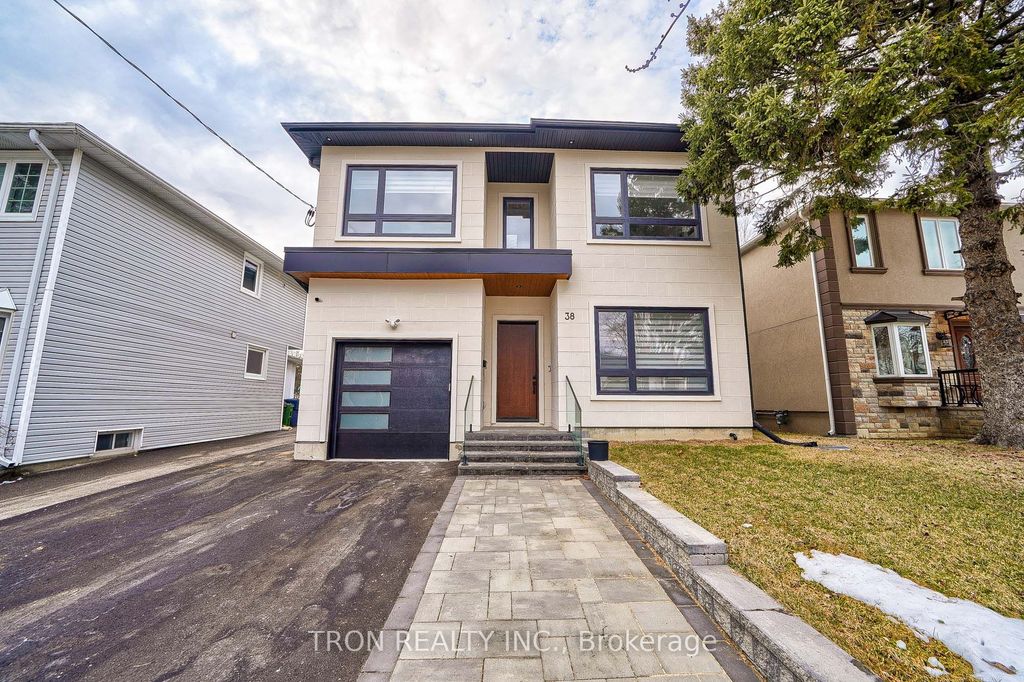 38 Uno Drive, Toronto W07